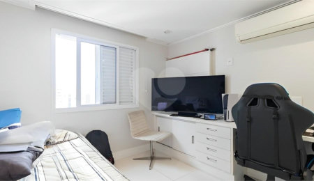 Apartamento à venda com 2 suítes em Vila Guiomar, Santo André, SP