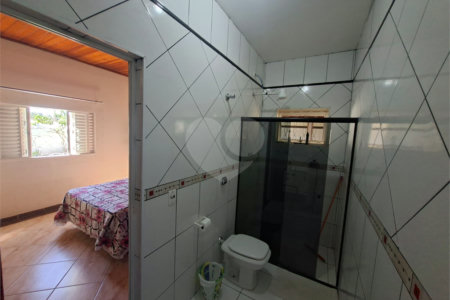 Casa à venda com 3 quartos, sendo 1 suíte,  em Tatetú, Alambari, SP