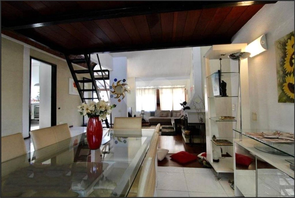 Casa à venda ou para alugar com 4 quartos, sendo 2 suítes, em Brooklin, São Paulo, SP