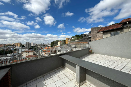 Casa à venda com 3 quartos, sendo 1 suíte,  em Vila Nivi, São Paulo, SP