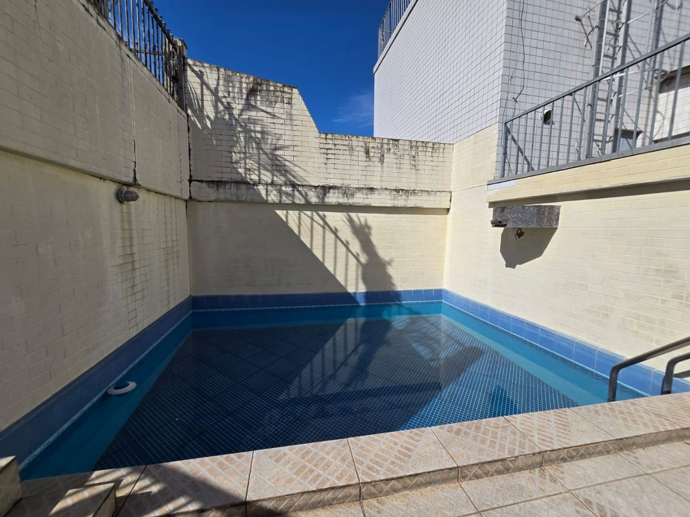 Cobertura com 3 dormitórios à venda, 310 m² por R$ 1.599.000,00 - Porto Ponta da Praia - Santos/SP