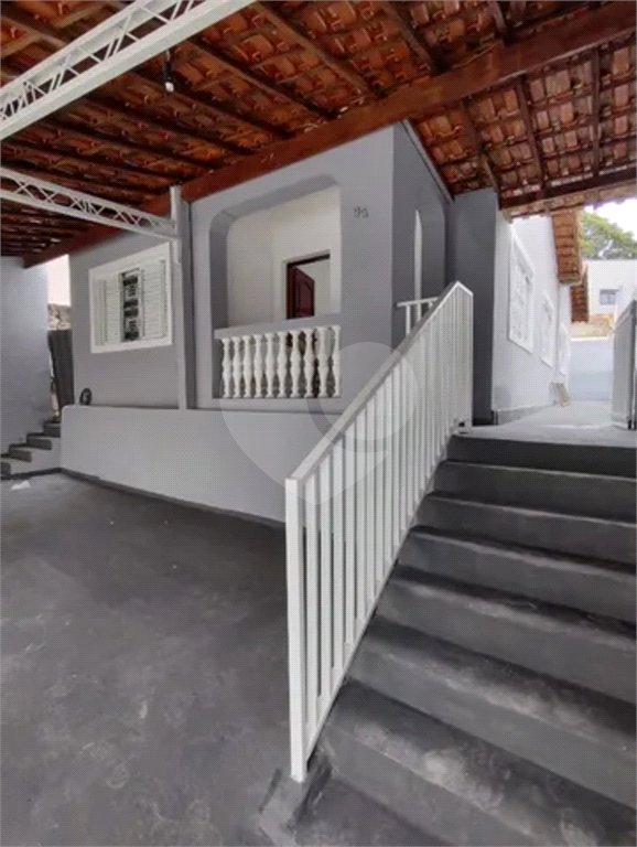 Casa à venda com 3 quartos, sendo 1 suíte,  no Centro, São José dos Campos, SP