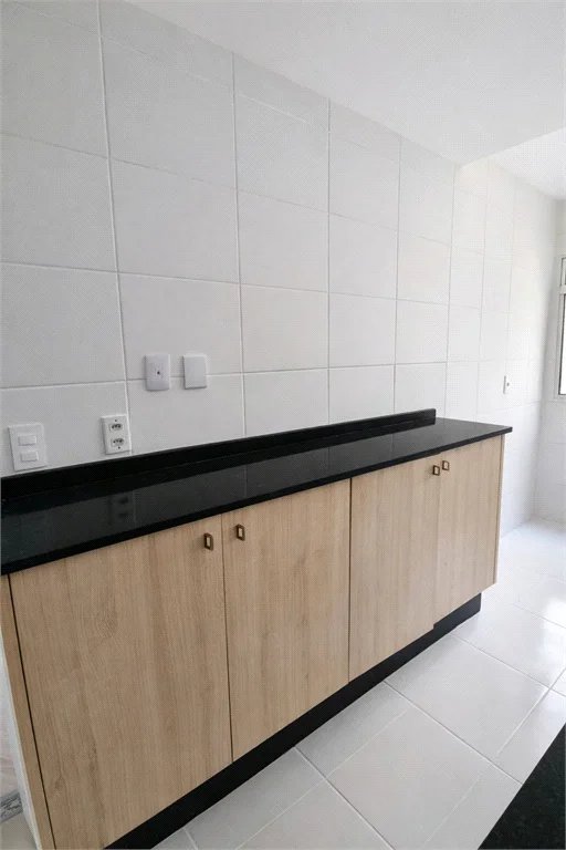 Apartamento à venda com 3 quartos em Jardim Caiapiá, Cotia, SP