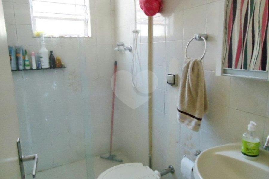 Casa à venda com 3 quartos, sendo 1 suíte, em Jardim Peri, São Paulo, SP