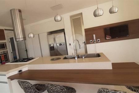 Casa à venda com 5 suítes em Tanque, Atibaia, SP