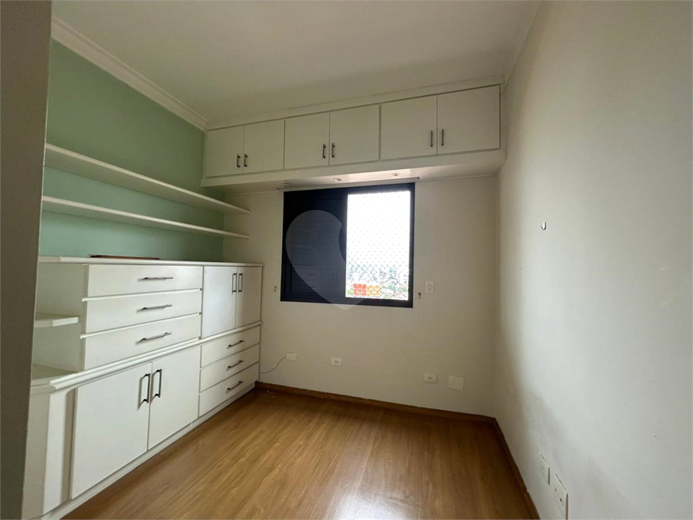Apartamento à venda com 3 quartos, sendo 1 suíte,  em Vila Brasilina, São Paulo, SP
