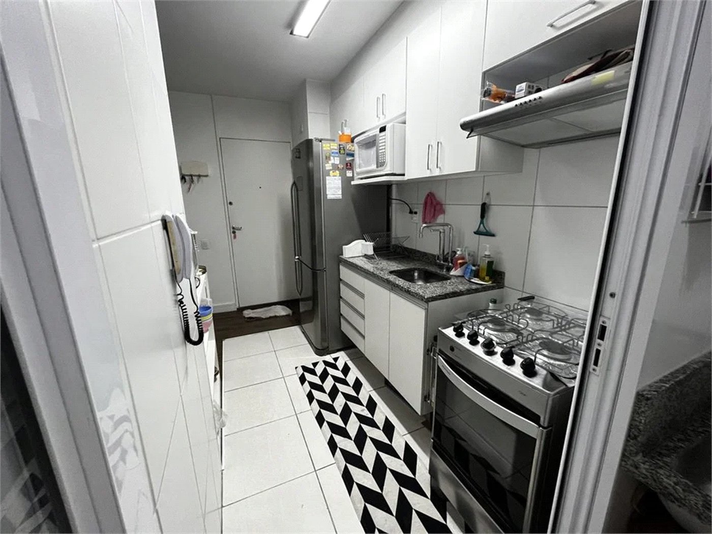 Apartamento à venda com 2 quartos, sendo 1 suíte,  em Vila Praia, São Paulo, SP