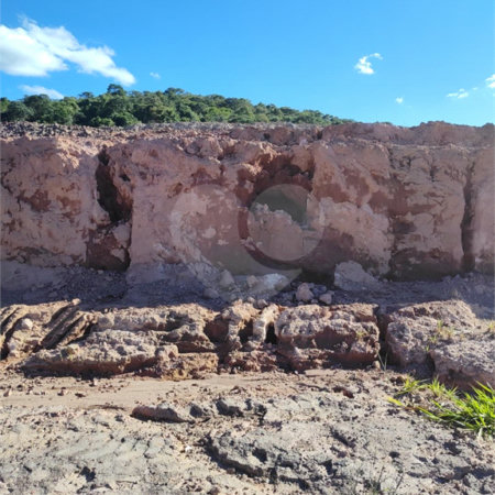 Terreno à venda no condomínio Portal Lamis, Bom Jesus dos Perdões - SP