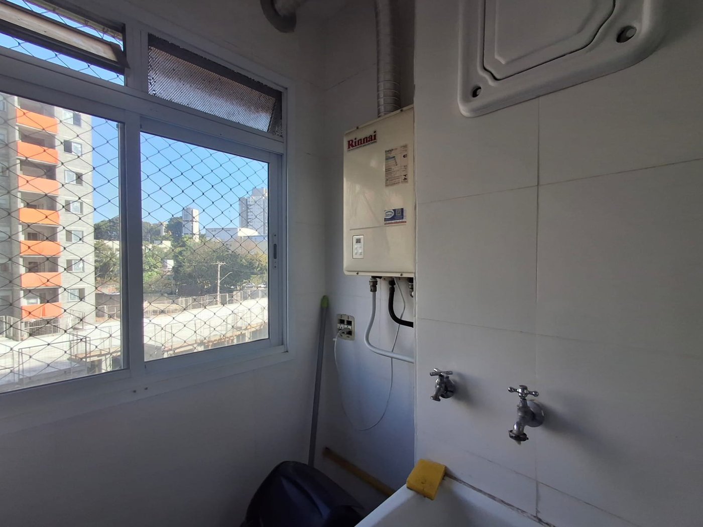 Apartamento à venda com 3 quartos, sendo 1 suíte,  em São Paulo, SP