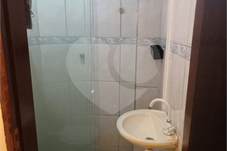 Sobrado à venda com 5 quartos, sendo 2 suítes,  em Parque Continental, São Paulo, SP