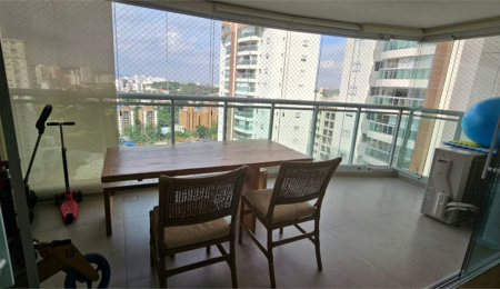 Apartamento à venda com 3 quartos, sendo 1 suíte,  em Vila Leopoldina, São Paulo, SP