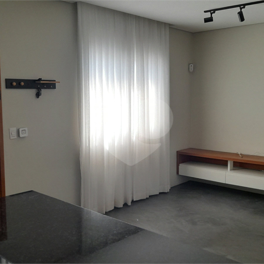 Casa à venda com 2 suítes no condomínio Residencial Matos, São Paulo - SP