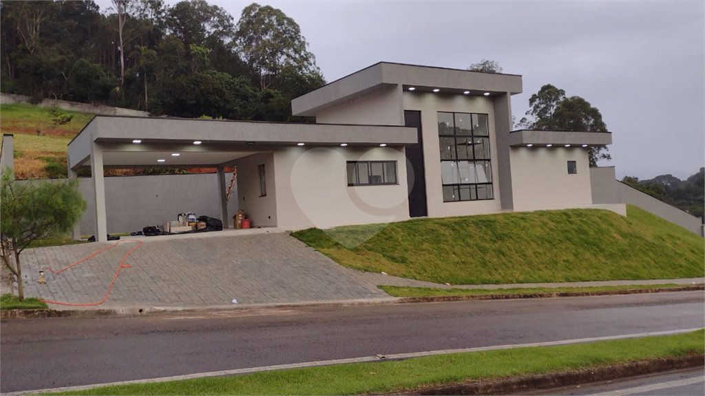 Casa à venda com 3 quartos, sendo 1 suíte, em Condominio Quintas da Boa Vista, Atibaia, SP