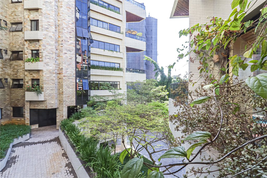Apartamento à venda ou para alugar com 4 suítes em Jardim Vitória Régia, São Paulo, SP