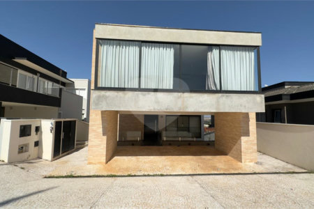 Casa à venda com 6 quartos, sendo 3 suítes, no condomínio Jardim Vila Paradiso, Indaiatuba - SP