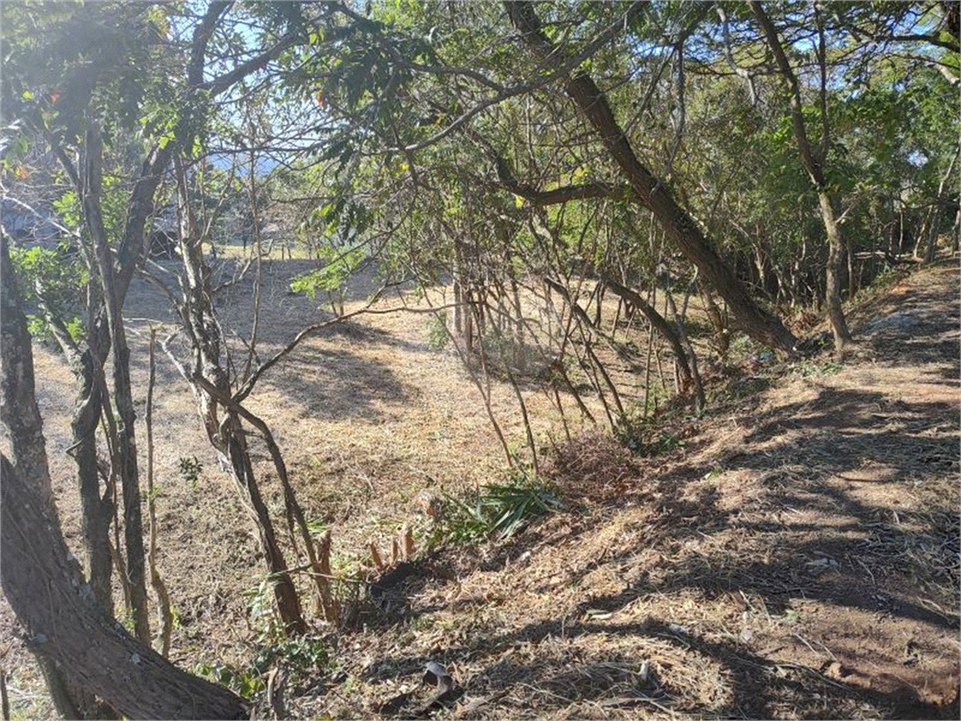 Terreno à venda no condomínio Arco-íris, Atibaia - SP