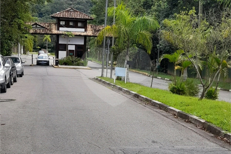 Terreno à venda no condomínio Itaguaçu da Cantareira, São Paulo - SP