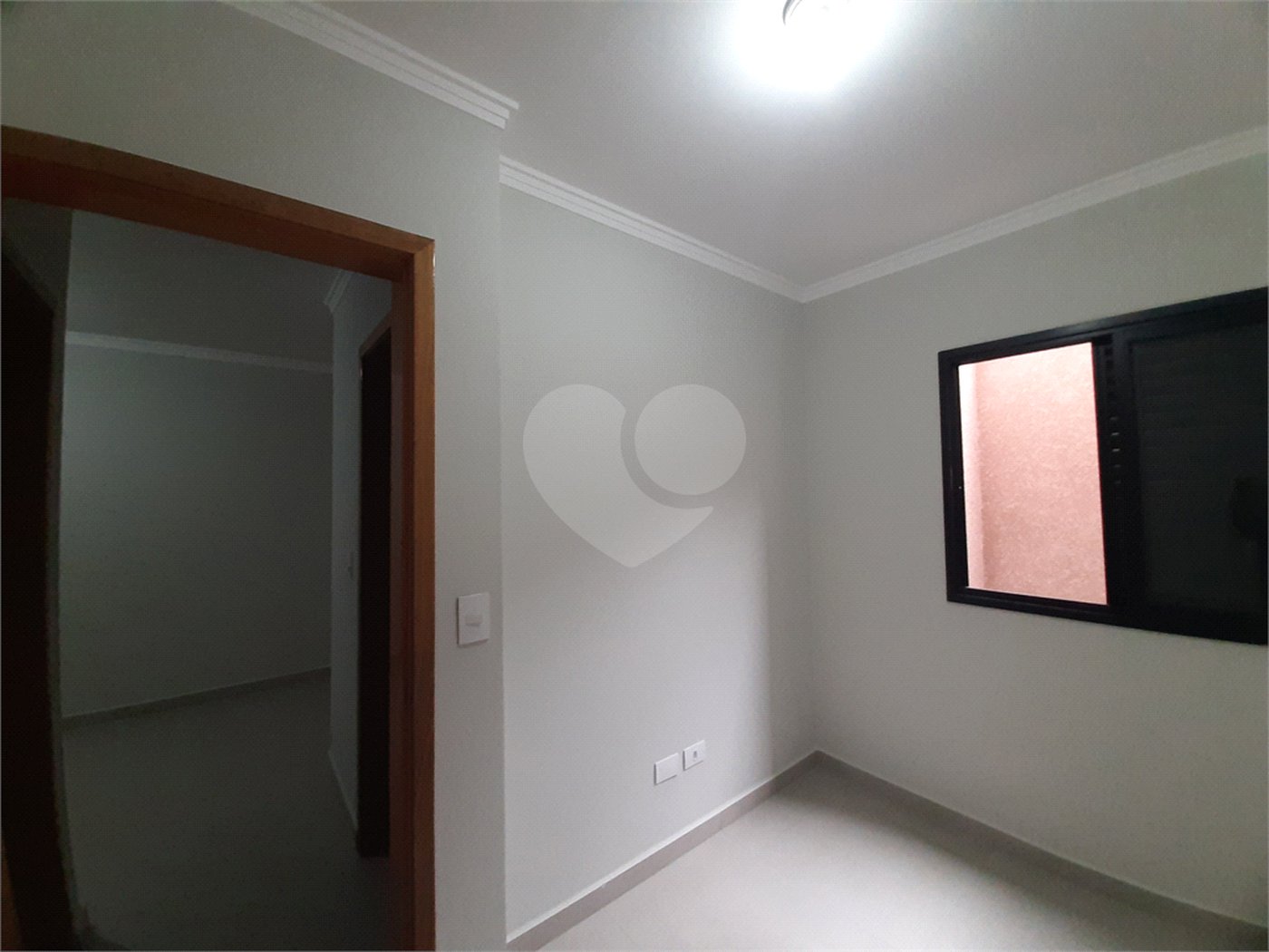 Apartamento VENDER na Vila Nivi, com 37m2, 2 quartos, 2 banheiro, sala, cozinha, SEM vaga