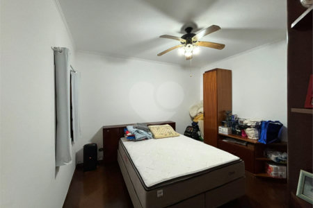 Casa à venda com 3 quartos, sendo 1 suíte,  em Vila Nivi, São Paulo, SP