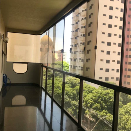 Apartamento à venda com 4 quartos, sendo 2 suítes, no Centro, Araraquara, SP