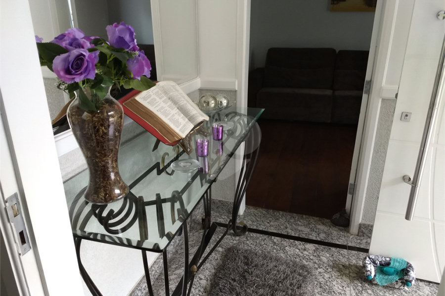 Casa Térrea à venda ou para alugar com 4 suítes em Horto, São Paulo, SP