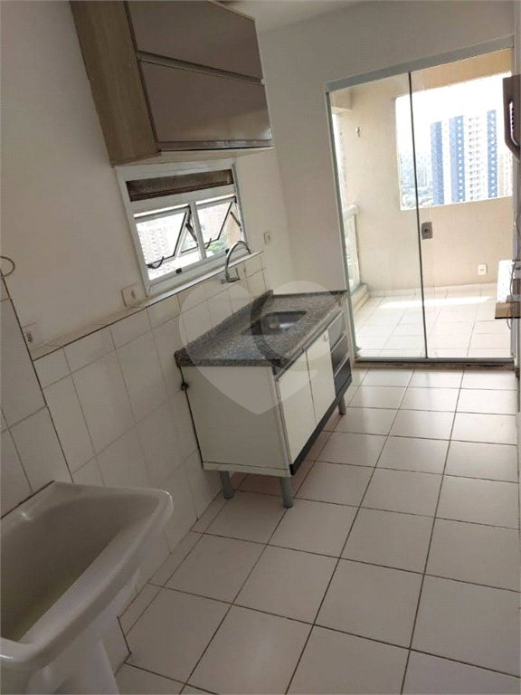 Apartamento à venda ou para alugar com 3 quartos em Vila Eldízia, Santo André, SP