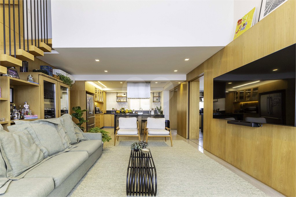 Apartamento à venda com 3 suítes em Jardim das Bandeiras, São Paulo, SP