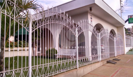 Casa à venda com 3 quartos, sendo 1 suíte, em Vila Monteiro (gleba I), São Carlos, SP