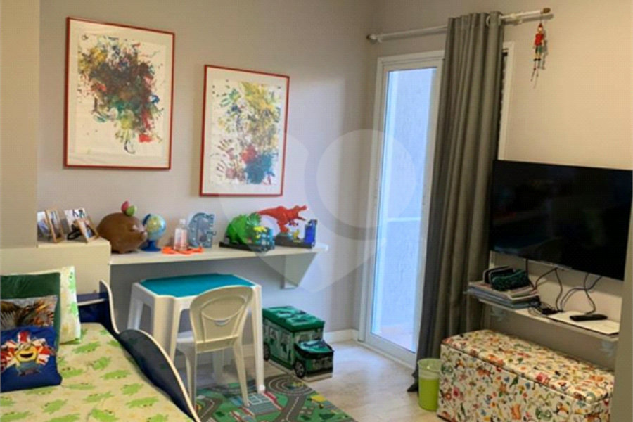 Sobrado à venda com 3 suítes em Santana, São Paulo, SP