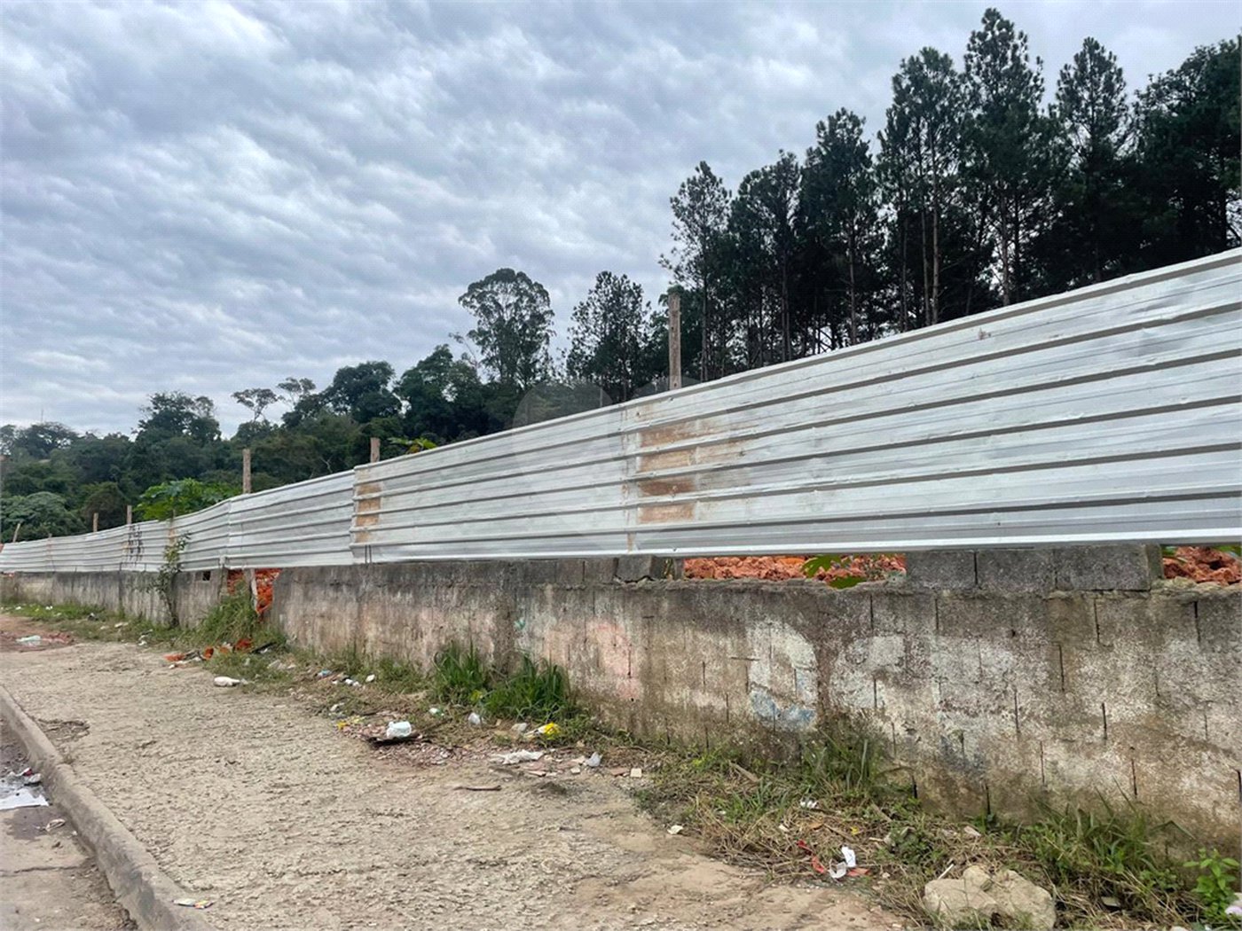 Terreno à venda em Jardim do Rio Cotia, Cotia, SP