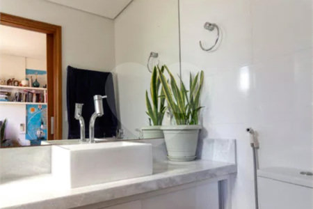 Apartamento à venda com 4 quartos, sendo 2 suítes, em Cidade São Francisco, São Paulo, SP