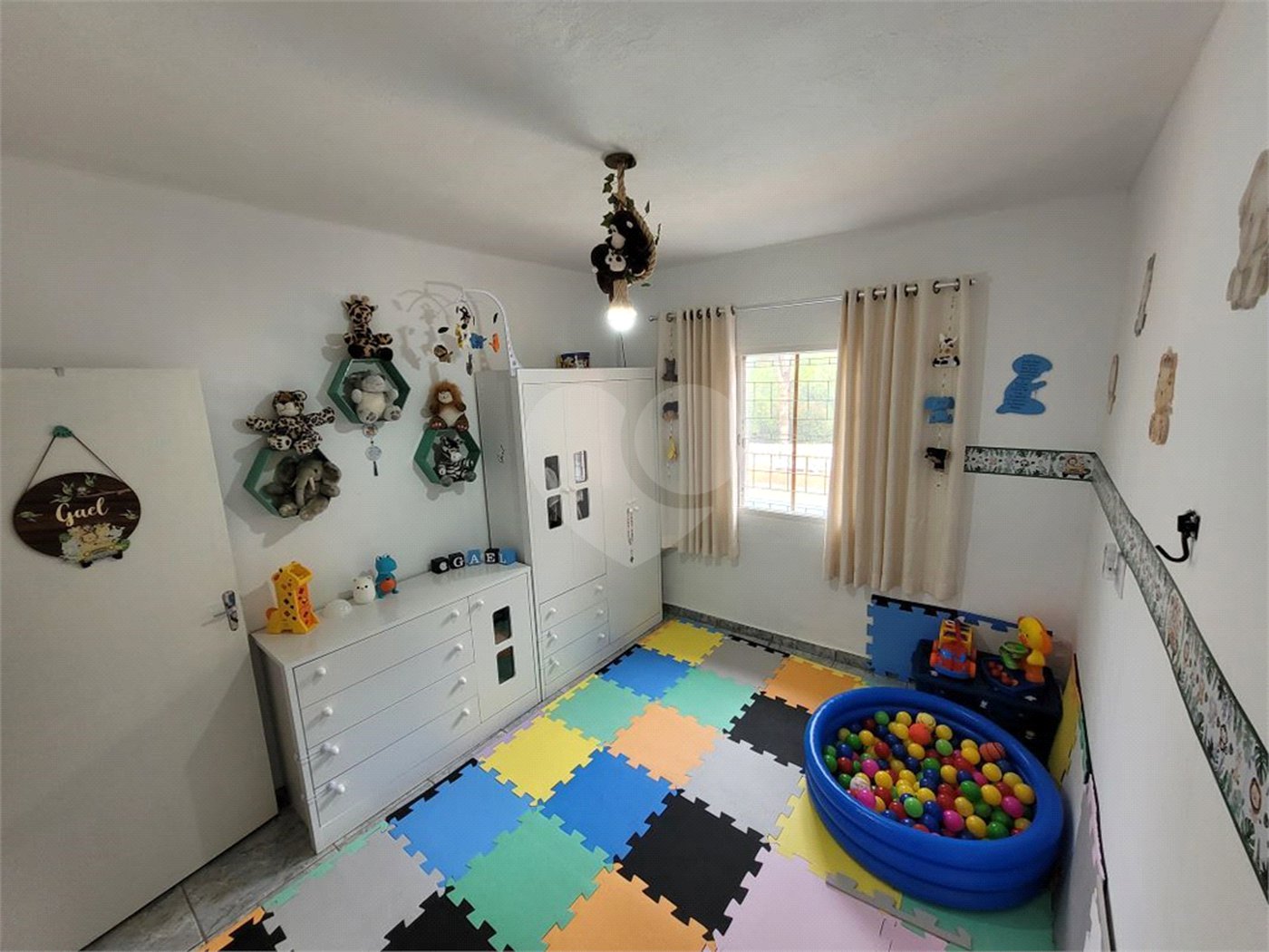 Chácara à venda com 3 quartos, sendo 1 suíte,  em Jardim Imperial, Atibaia, SP