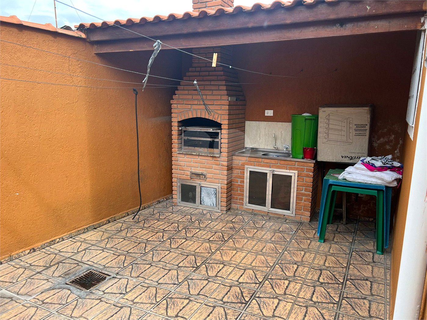 Casa à venda com 3 quartos, sendo 1 suíte, em Jardim Dourado, Guarulhos, SP