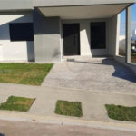 Casa à venda com 3 quartos, sendo 1 suíte, no condomínio Horto Florestal Villagio, Sorocaba - SP