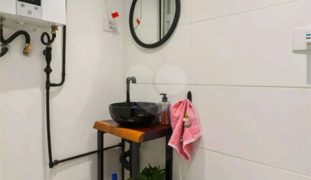 Casa à venda com 2 quartos, sendo 1 suíte,  no condomínio Cube Real Parque, São Paulo - SP