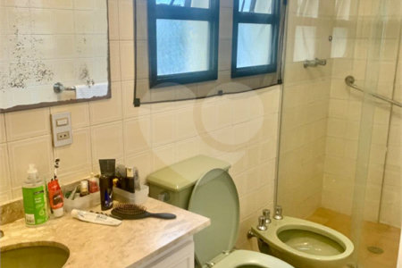 Apartamento à venda com 2 quartos, sendo 1 suíte,  em Real Parque, São Paulo, SP