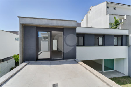 Casa à venda com 4 suítes no condomínio Edifício Jade, São Paulo - SP