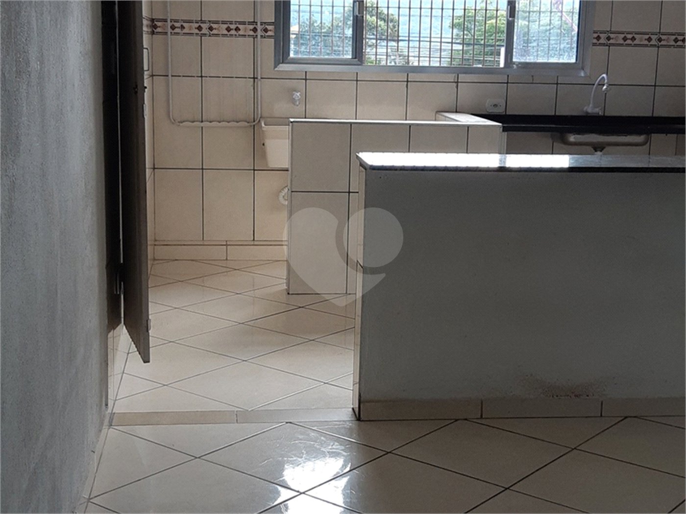 Sobrado à venda com 20 quartos em Jardim Peri, São Paulo, SP