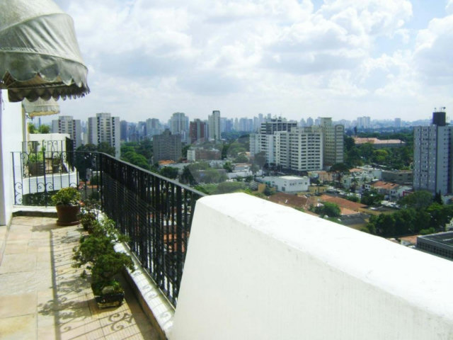 Cobertura à venda com 4 quartos, sendo 2 suítes,  em Granja Julieta, São Paulo, SP