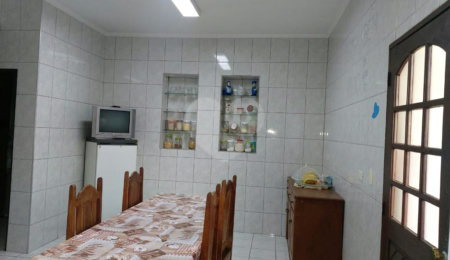 Sobrado à venda com 4 quartos, sendo 1 suíte,  em Vila Rosália, Guarulhos, SP