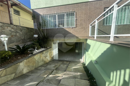 Sobrado à venda com 3 quartos em Vila Gustavo, São Paulo, SP