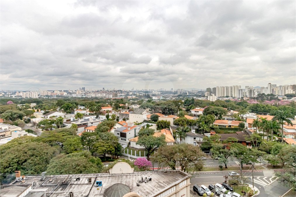 Apartamento à venda com 4 suítes em Alto de Pinheiros, São Paulo, SP