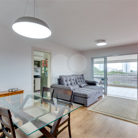 Apartamento à venda com 4 quartos, sendo 2 suítes, em Santo Amaro, São Paulo, SP