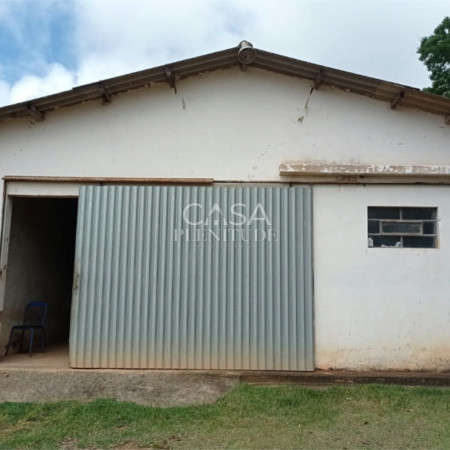 Sítio à venda com 2 quartos em Gramadão, São Miguel Arcanjo, SP