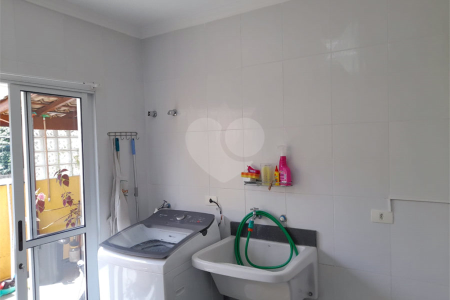 Sobrado à venda com 4 quartos, sendo 1 suíte, em Chora Menino, São Paulo, SP