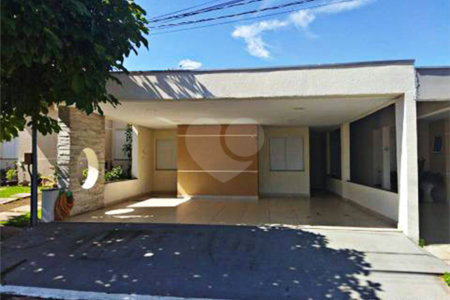 Casa à venda com 2 quartos, sendo 1 suíte, no condomínio Residencial Mônaco, Cuiabá - MT