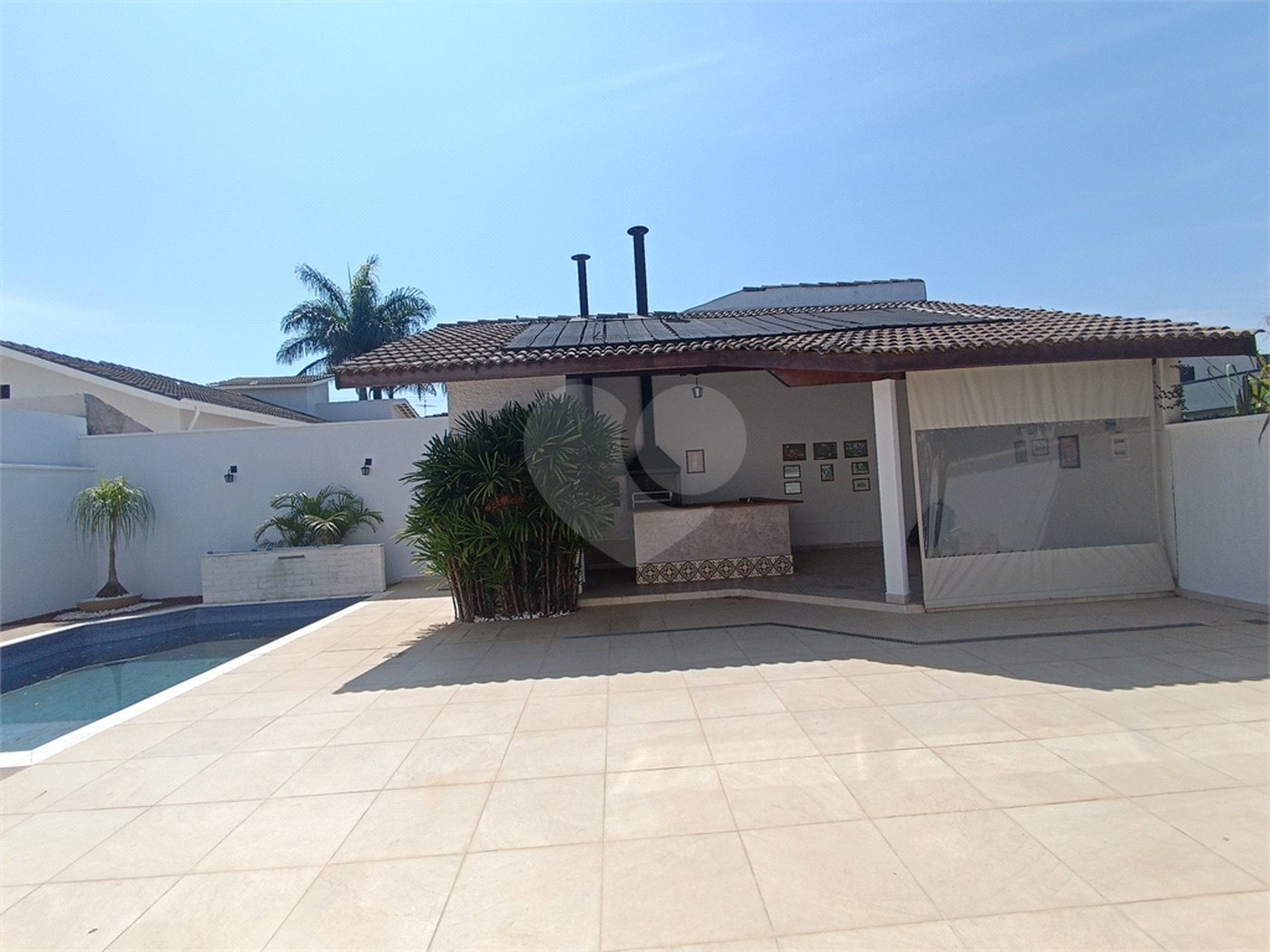 Casa à venda com 4 quartos, sendo 2 suítes, no condomínio Terras de Santa Adélia, Vargem Grande Paulista - SP