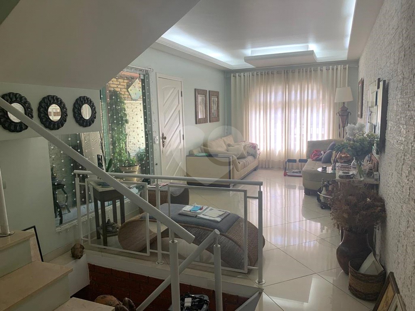 Casa à venda com 3 quartos, sendo 1 suíte, no condomínio Greenland, São Paulo - SP