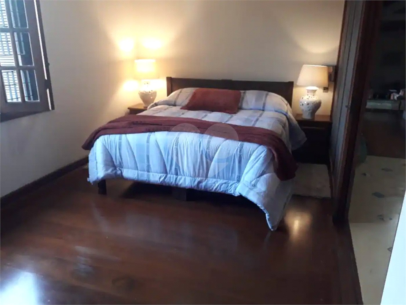 Casa à venda com 3 quartos, sendo 1 suíte, no Centro, São Roque, SP