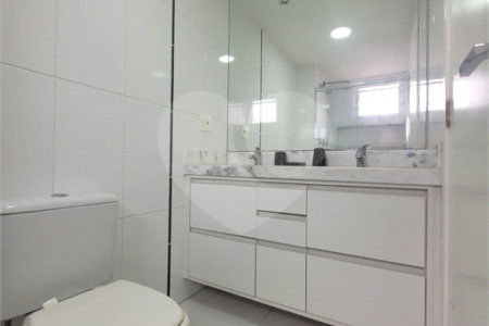 Apartamento à venda com 3 suítes no Centro, Santo André, SP